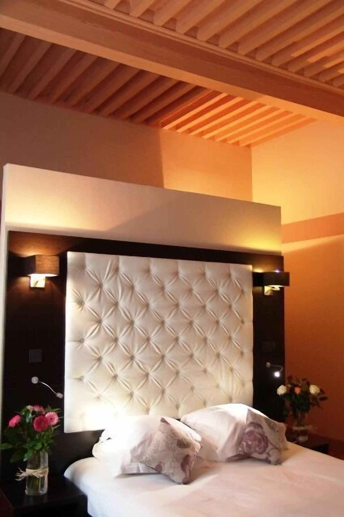 Best Western Marquis De La Baume Nîmes Buitenkant foto